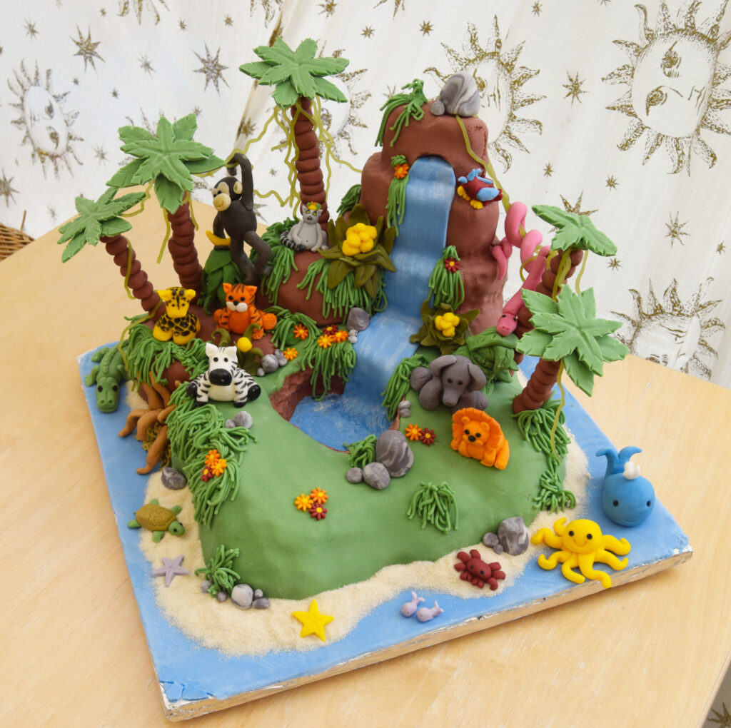 Island Jungle Safari Cake