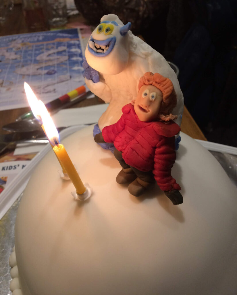 Smallfoot Cake